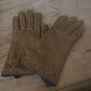 Leather Etienne Aigner gloves